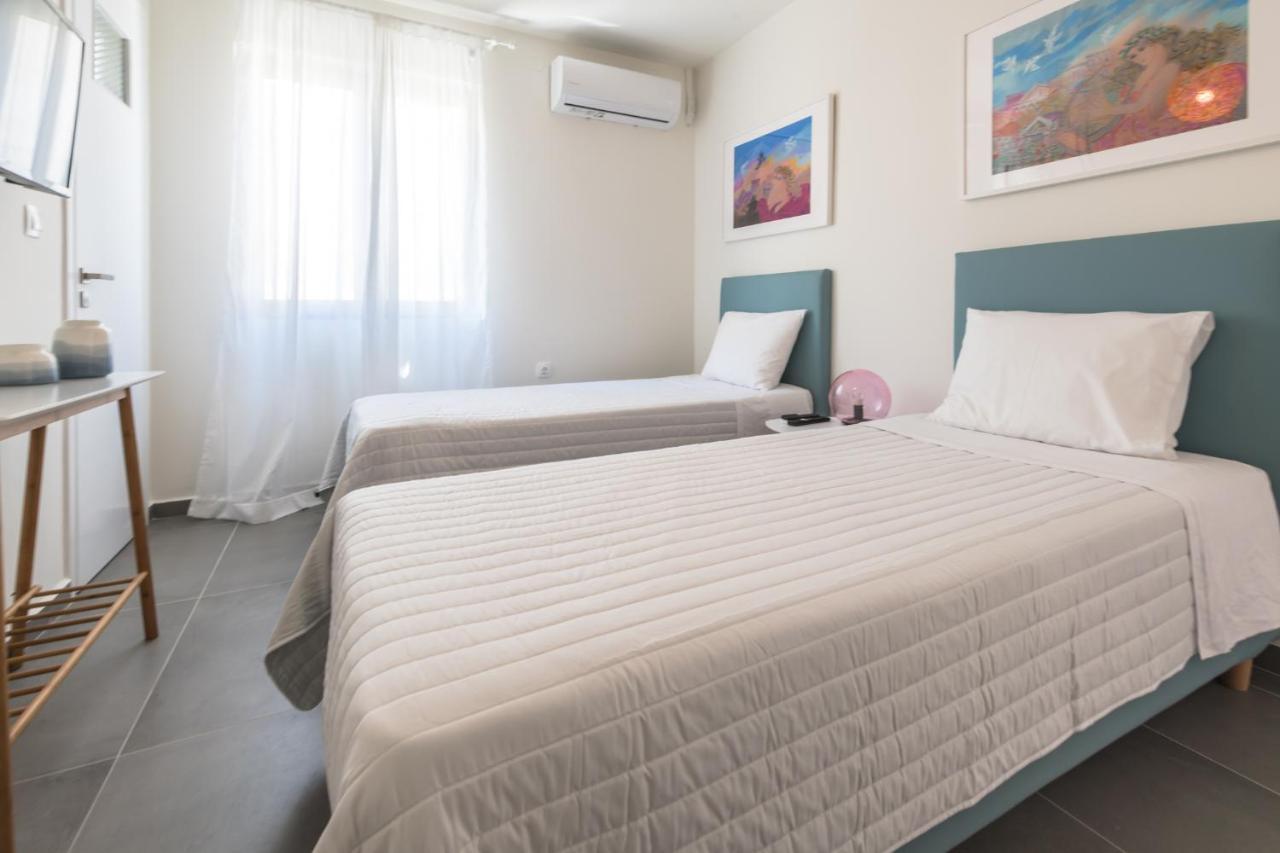Rotunda Suites คาลามากี ภายนอก รูปภาพ